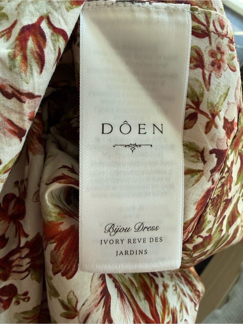 Doen Bijou Brown Floral Smocked Maxi Dress in Ivory Reve Des Jardins - Picture 12 of 13